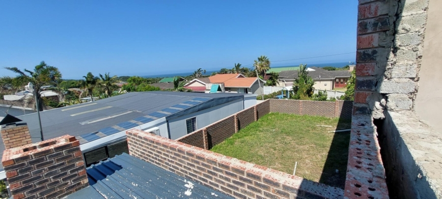 6 Bedroom Property for Sale in Sunrise On Sea Eastern Cape